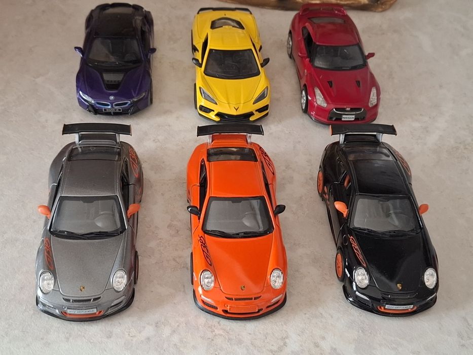 Коллекционные машинки, масштаб 1:36