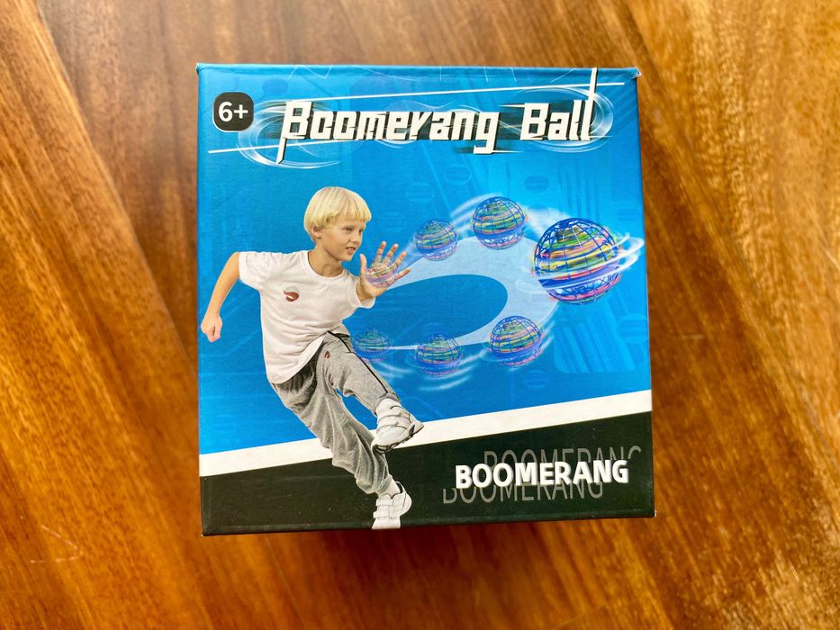 Boomerang Ball + Pista 220 piese (3m) Magic Tracks, fosforescente