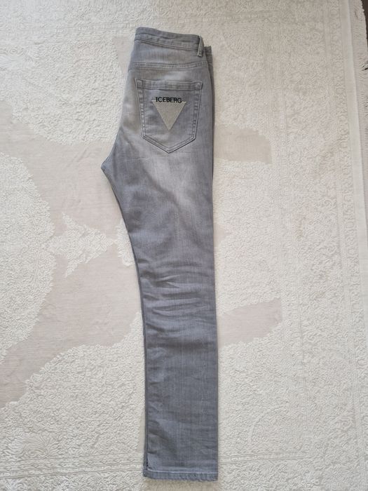 Blugi bărbătești Iceberg