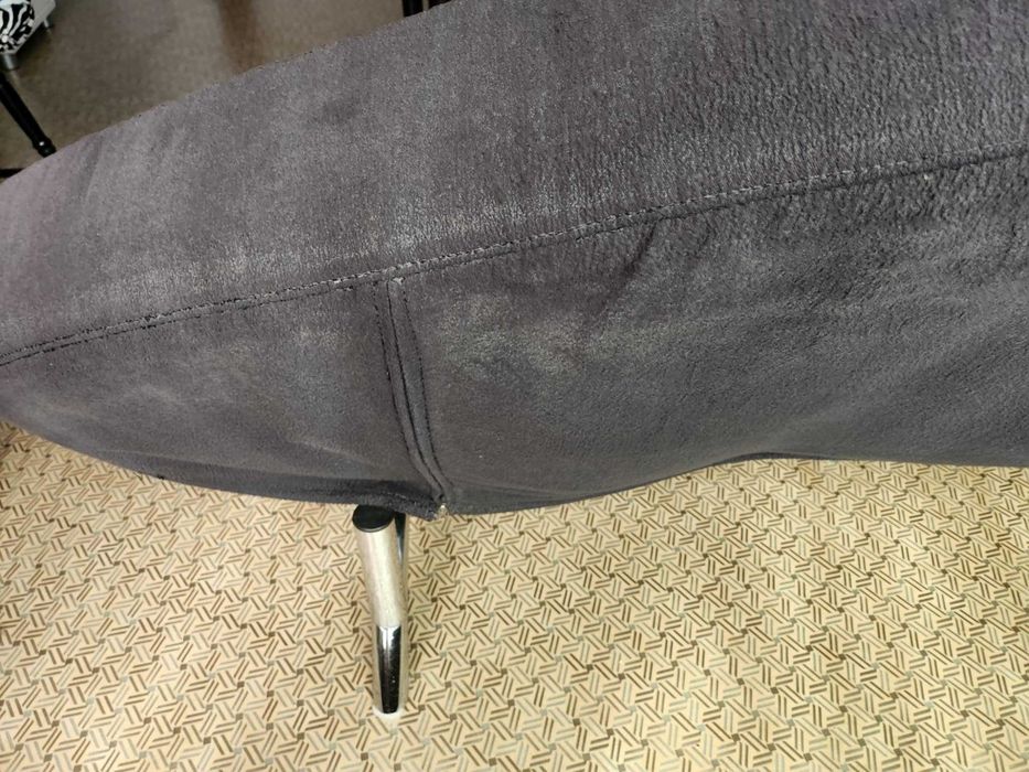 Продавам датски диван тип сърце