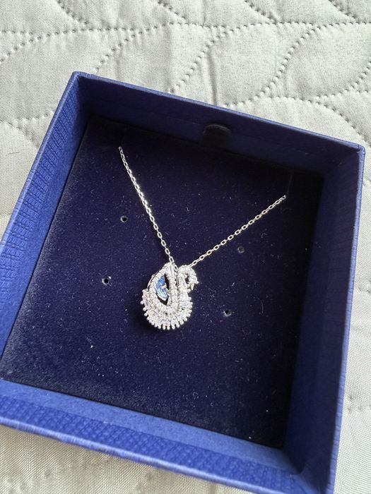 Lantisor cu lebada Swarovski