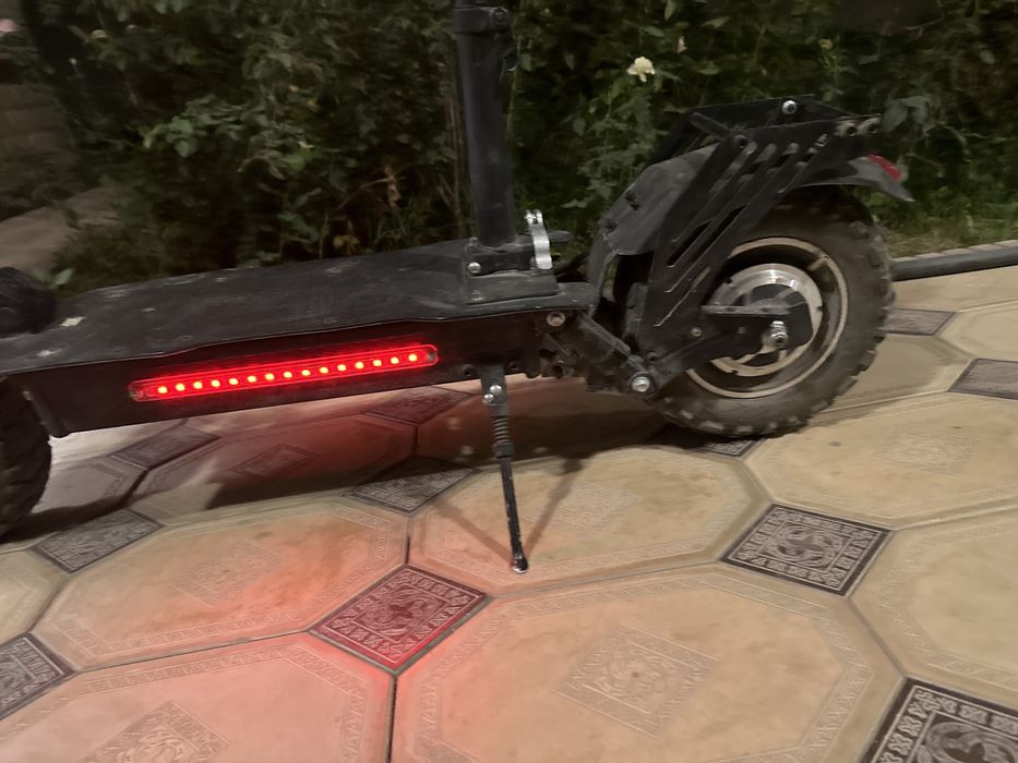 Электронный самокат