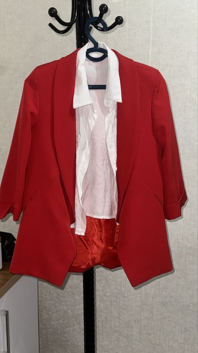 O’zimi tadbirlarga birmarta kiyilgan koynelarim toptoza yengi