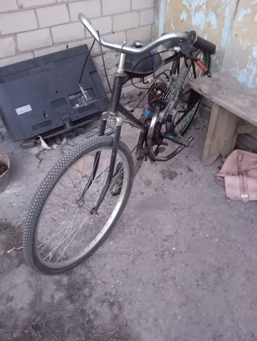 (дырчик)Мотор  f50 с рамой