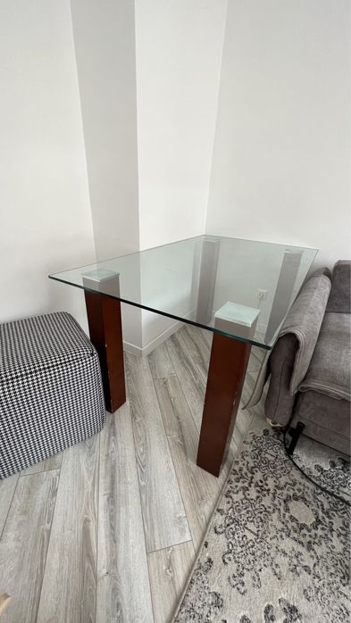 Продам стол обеденный 150 на 90