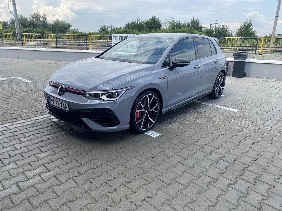 Volkswagen Golf 8 GTI 245 CP