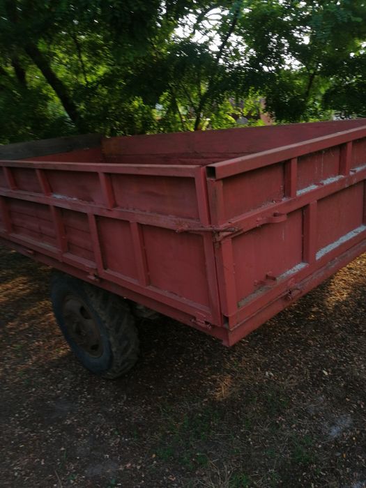 Remorca tractor o axa-3tone