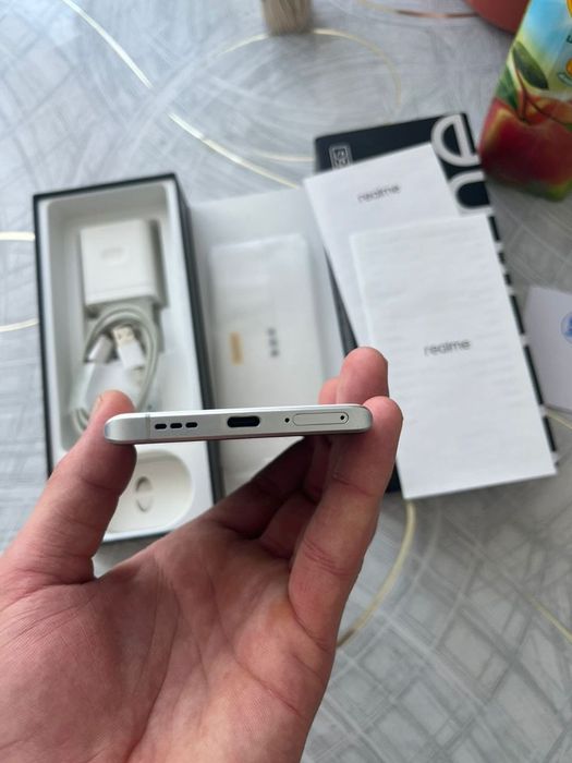 Realme gt explorer master edition  продам