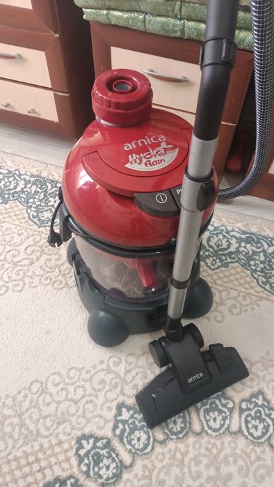 Пылесос моющий ARNICA