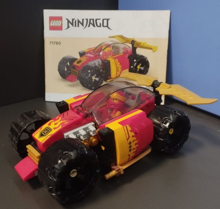 Lego Ninjago 71780 - Lego Ninjago 71784Нинджа колата на Kai EVO