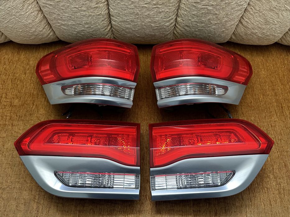 Stopuri / Triple Jeep Grand Cherokee WK2 Facelift