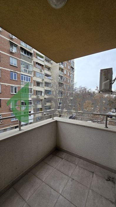 Двустаен апартамент в кв. Казански