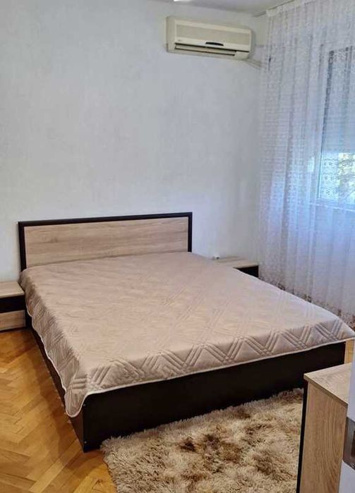 Дава се под наем Тристаен апартамент в Пловдив, Център - 65 кв.м за 350 € - Снимка #5