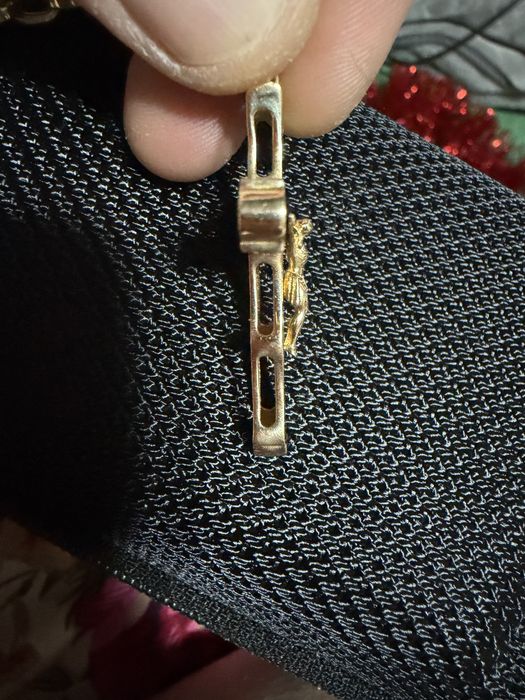 Cruce aur cartier 14 k (585)