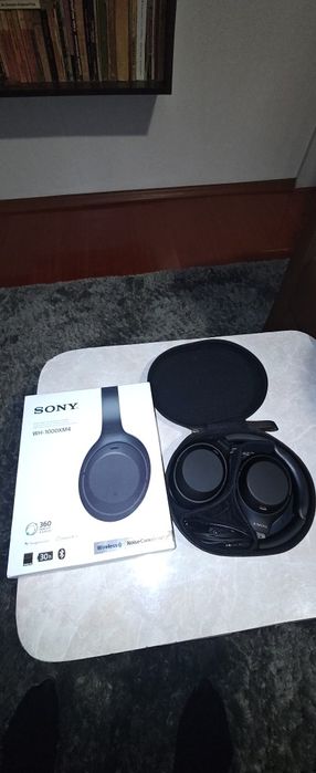 Căști over-ear Sony WH-1000XM4