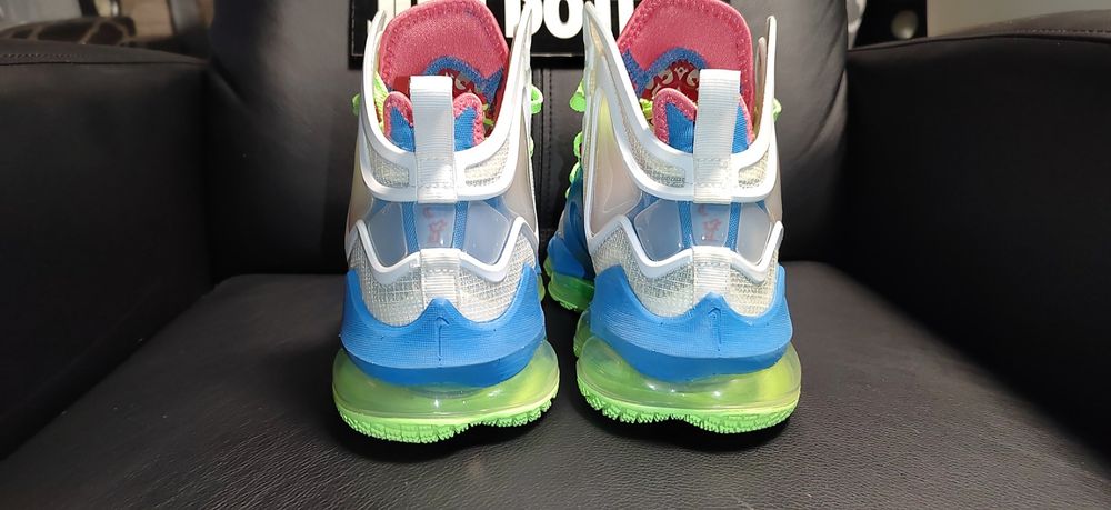 Nike Lebron XIX, номер 42