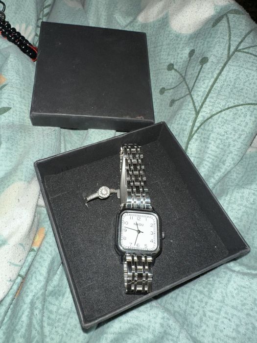 Продам цепочку и часы, кольцо