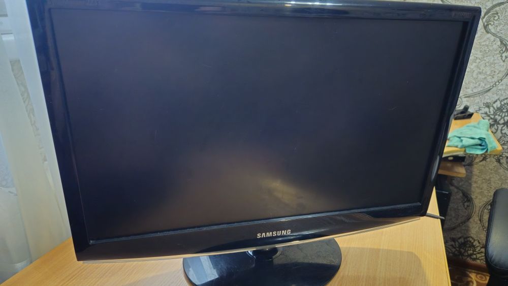 Монитор Samsung 22 дюйма