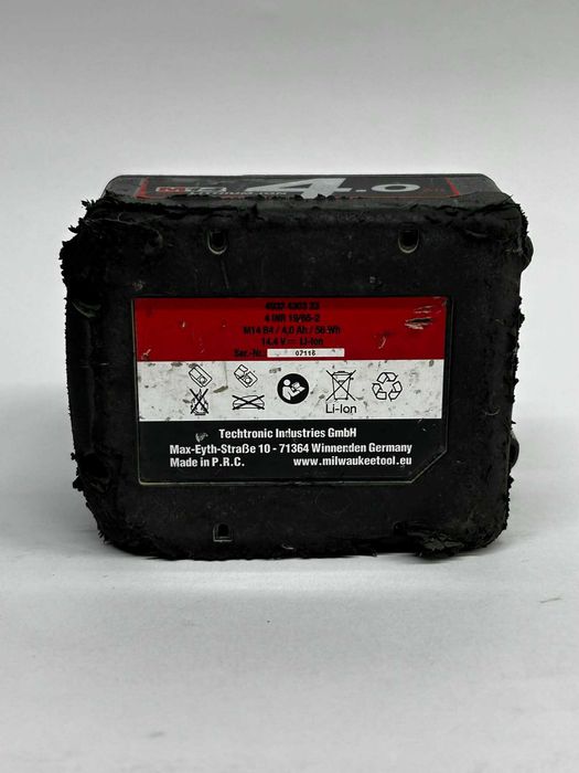 Акумулаторна батерия MILWAUKEE M14B4