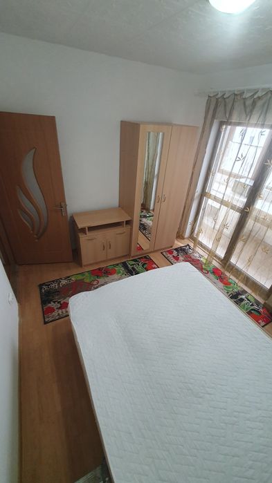 Închiriez apartament 2 cam