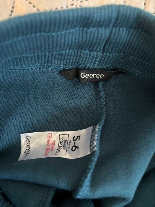 Детски анцуг George 110-116, нов, с етикет