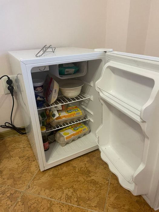 Маленький холодильник