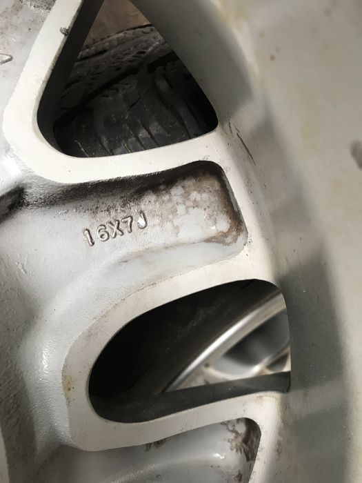 Алуминиеви джанти с гуми за Джип Мазда,245/70R16
