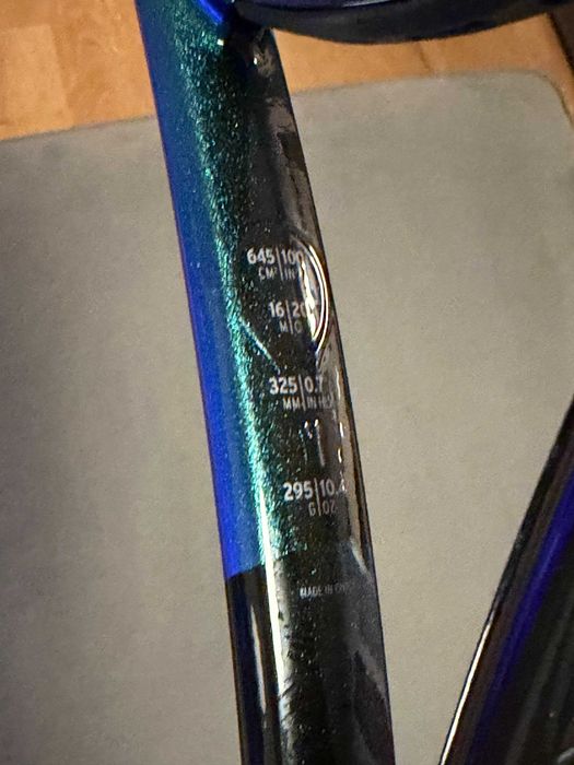 тенис ракета - Head Gravity MP 2025