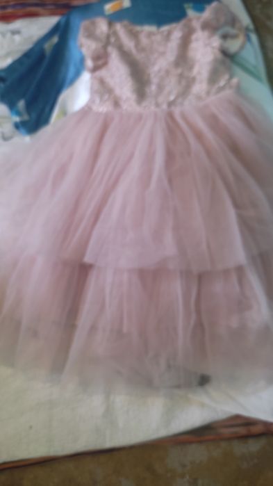 Продам вещи на девачку