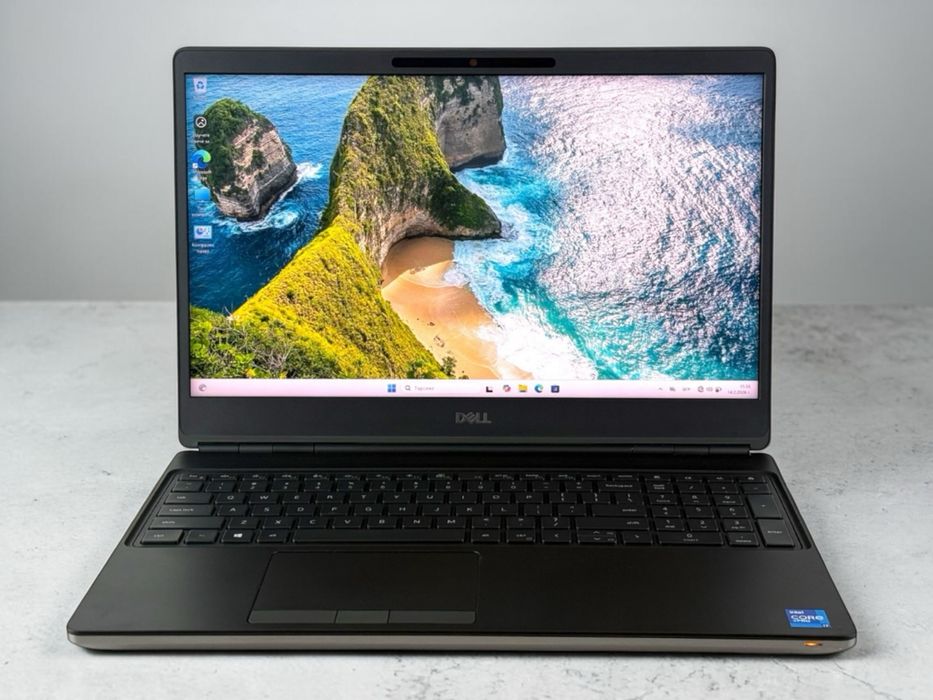 Dell Precision 7560 15,6 4K UHD i7-11850H 32RAM 512GB SSD RTX A3000 Перфектен! Гаранция!