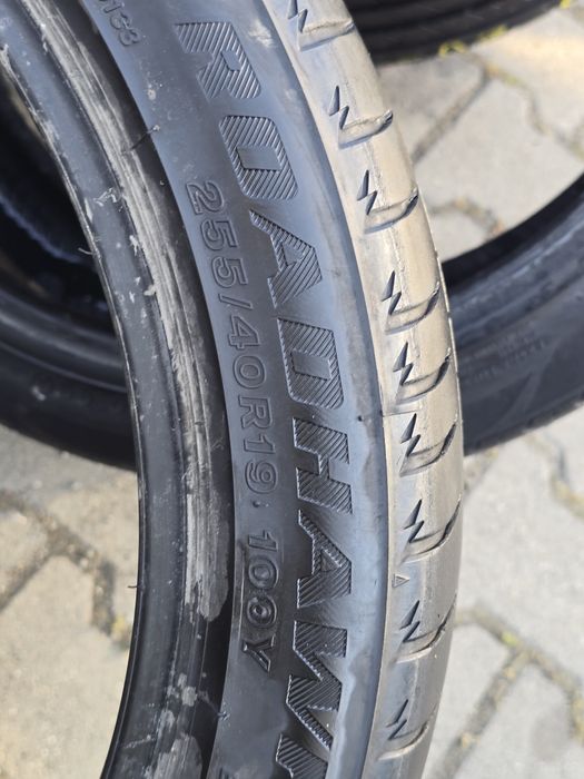 255 40 19 Firestone