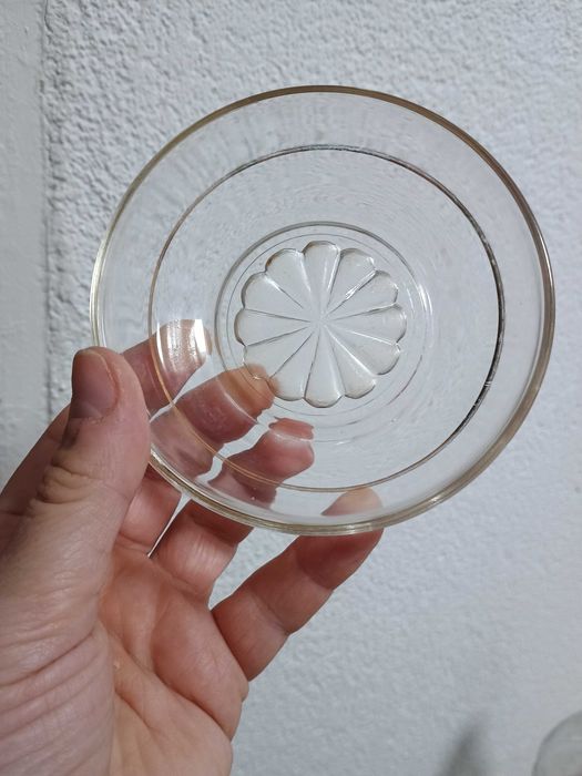 Set farfuriute boluri sticla pentru dulceata serbet servire desert