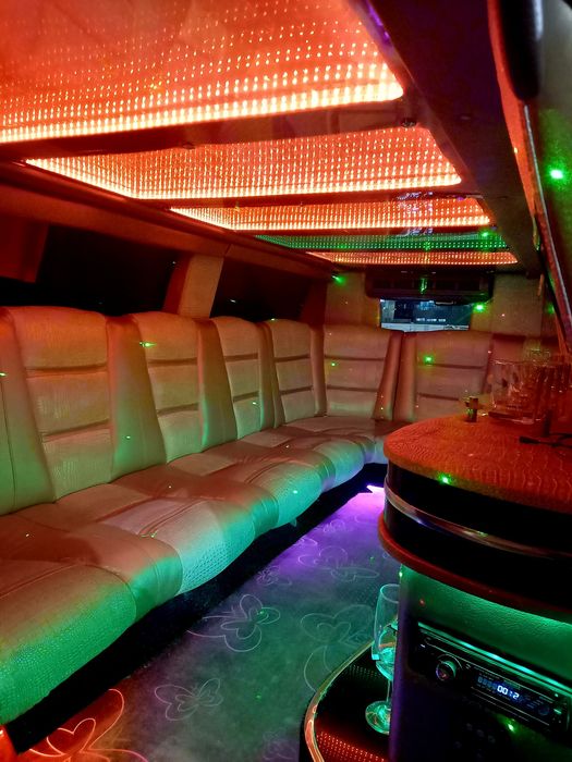 Продам Лексус ЛХ470 Лимузин