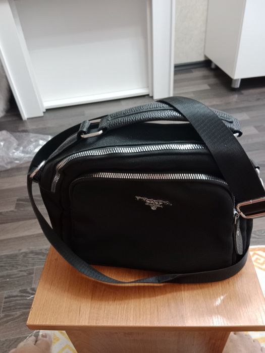 Продам сумочки по 2500 т