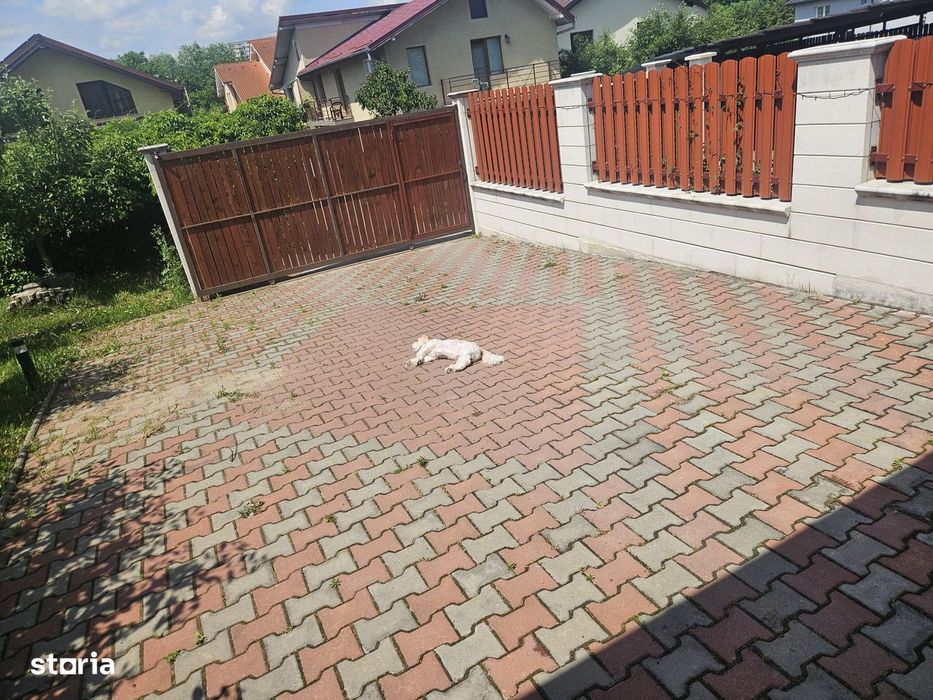 Casă finisată cu curte proprie,garaj in Gheorgheni lângă baza sportivă