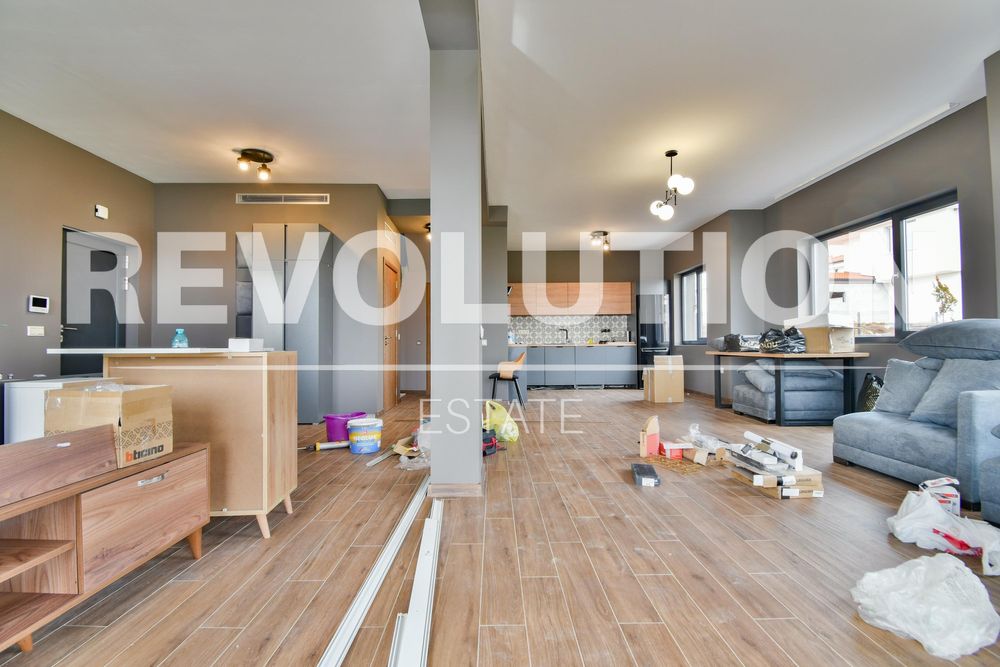 Дава се под наем Къща в София, Център - 180 кв.м за 2000 € - Снимка #1