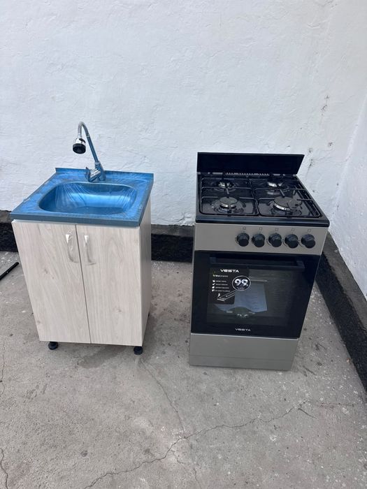 Газ плита и раковина