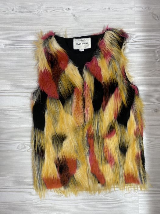 Vesta blănița River Island superba