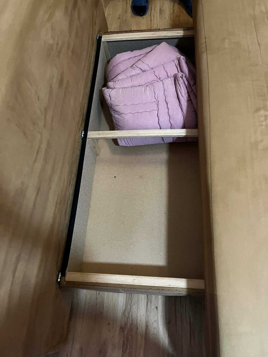 Разтегаем диван с място за съхранение