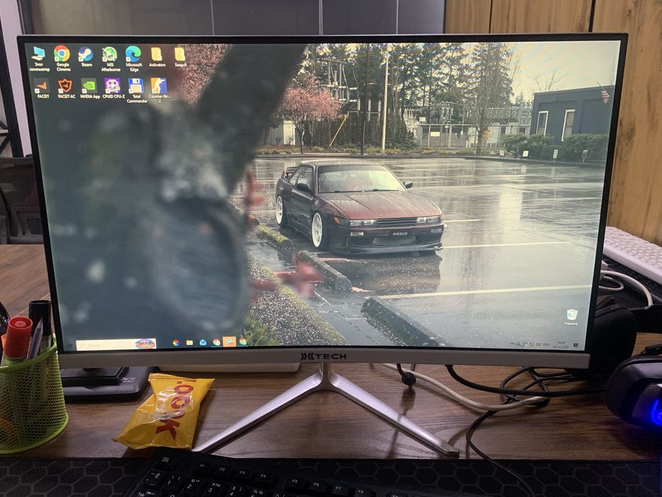 Gaming PC + 180Hz Monitor | Ryzen 7 3700X, GTX 1080 8GB, 25” FHD