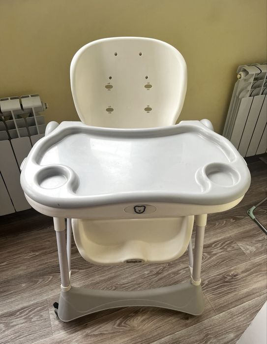 Детский стульчик для кормления