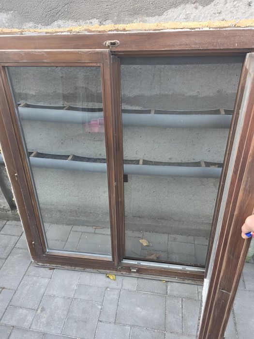 Fereastra in 2 canaturi, din lemn si  geam termopan 130x145