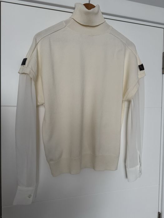 Кашмирен пуловер