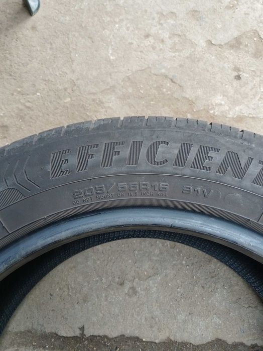 Vând anvelope vară Goodyear 205/55/16, DOT 2020