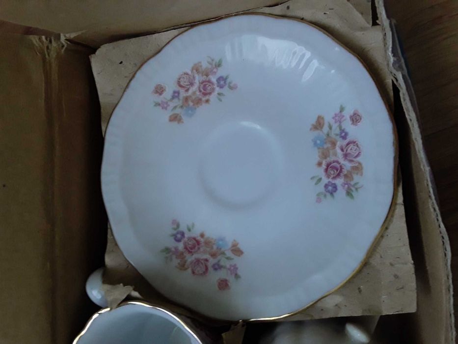 Новые сервизы с красивым орнаментом