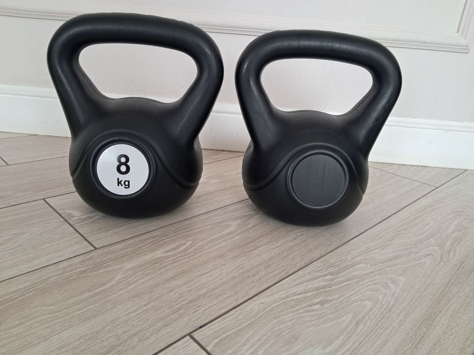 Гири продам 8 кг.