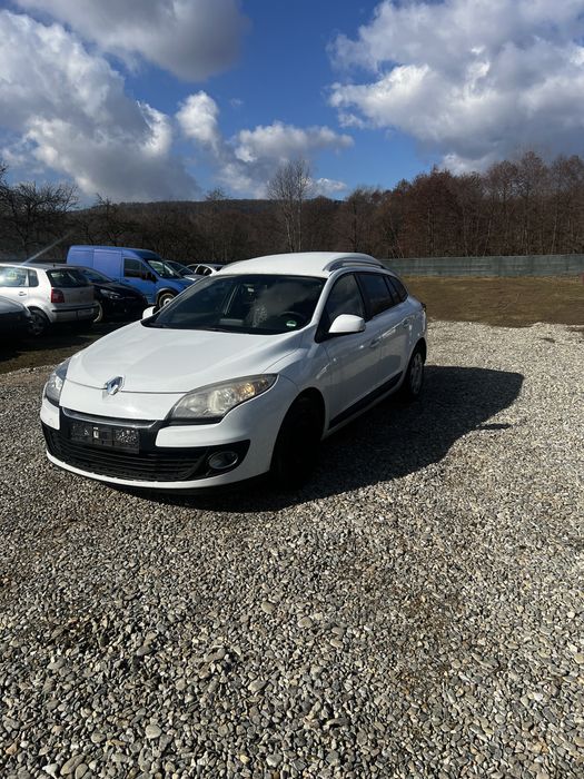 Dezmembrez laguna 3/ Megane 3 vezi foto