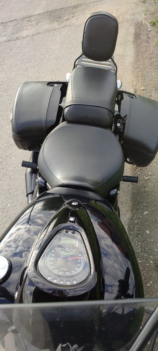 Suzuki VL 1500 Intruder Black Edition