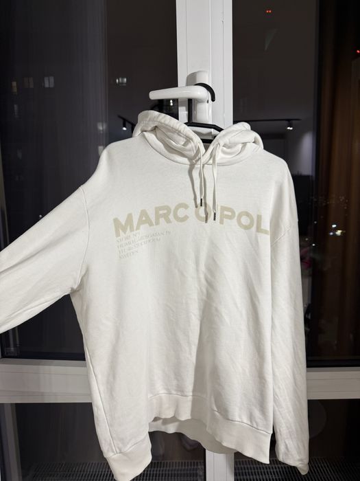 Одежда в ассортименте