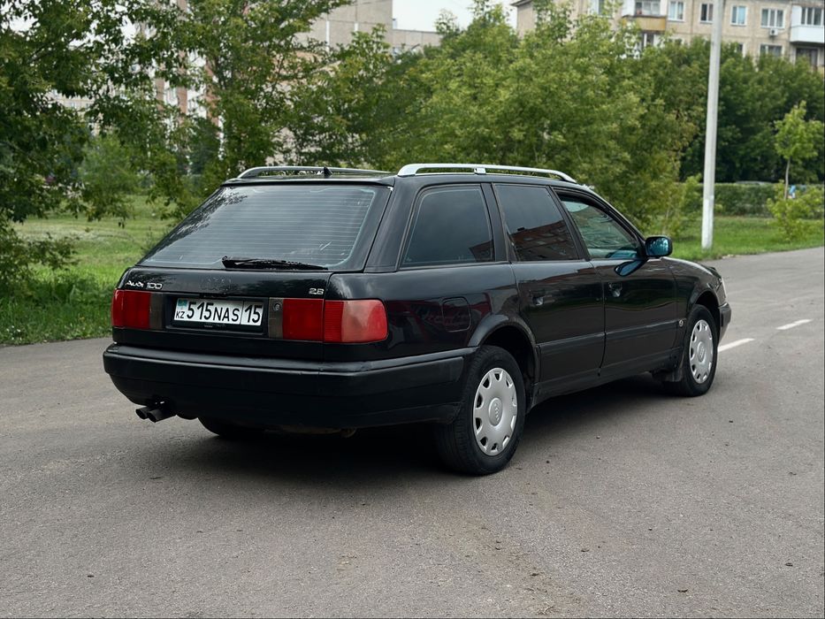 Продам ауди 100 с4